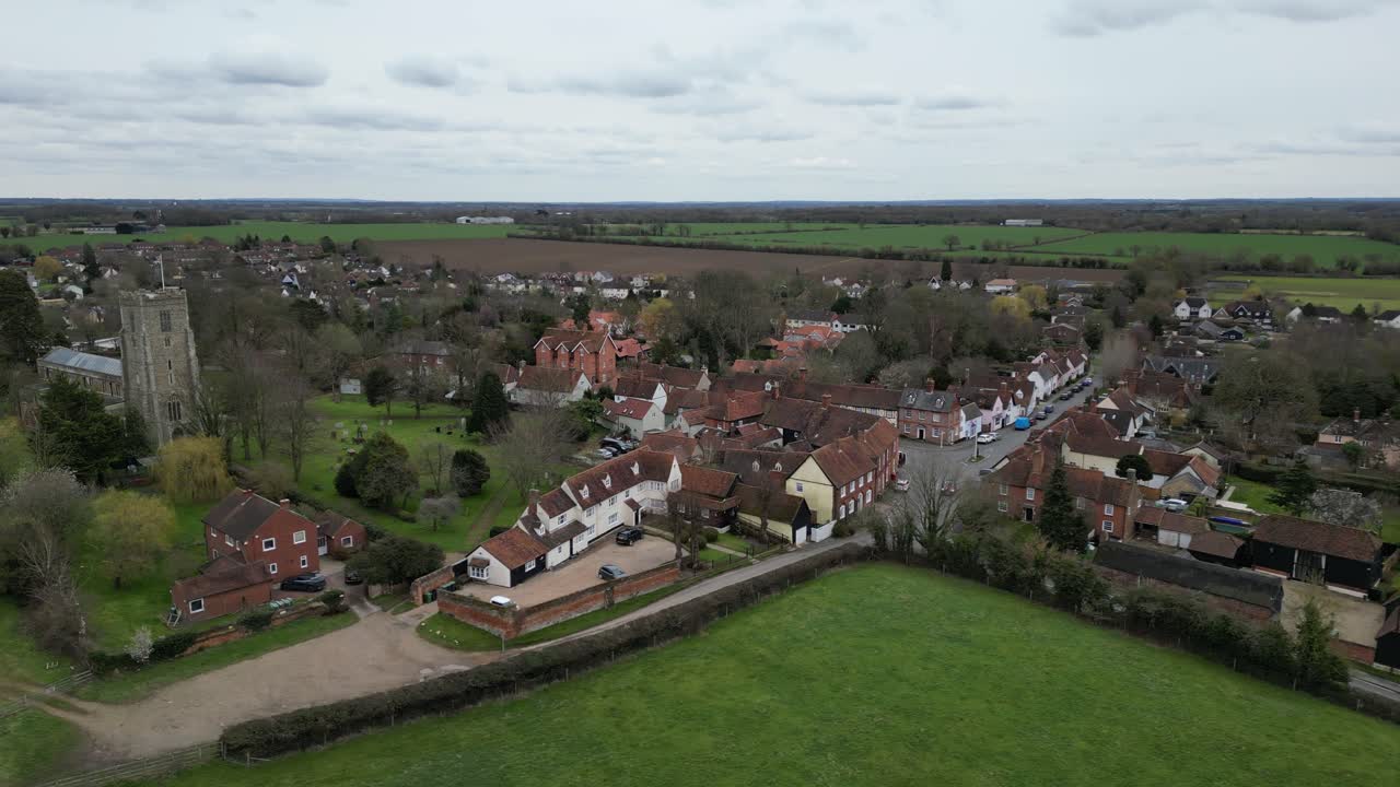 Niewielka angielska wioska Hatfield Broad Oak Essex UK, dron, widok z lotu ptaka