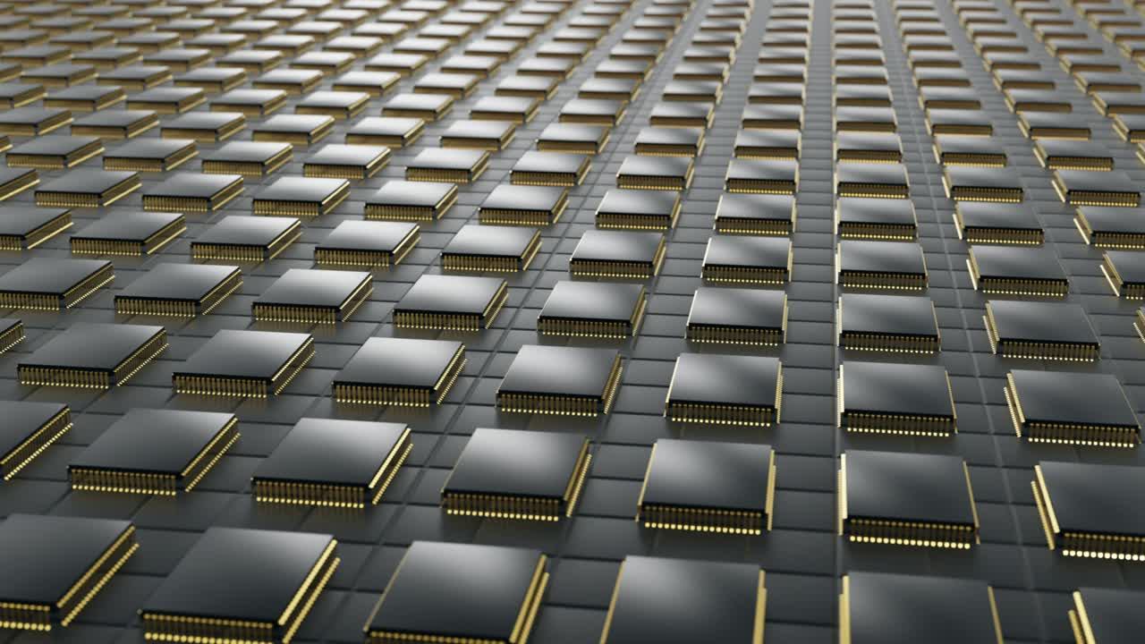 el transportador en la producción de producción en serie de chips semiconductores.