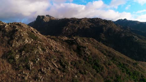 vista aérea de las grandes montañas