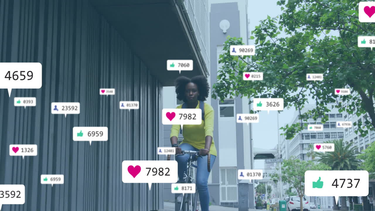 animación de iconos de los medios sobre mujer afroamericana montando bicicleta en la ciudad