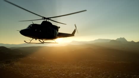 helicóptero militar de los estados unidos en vietnam.