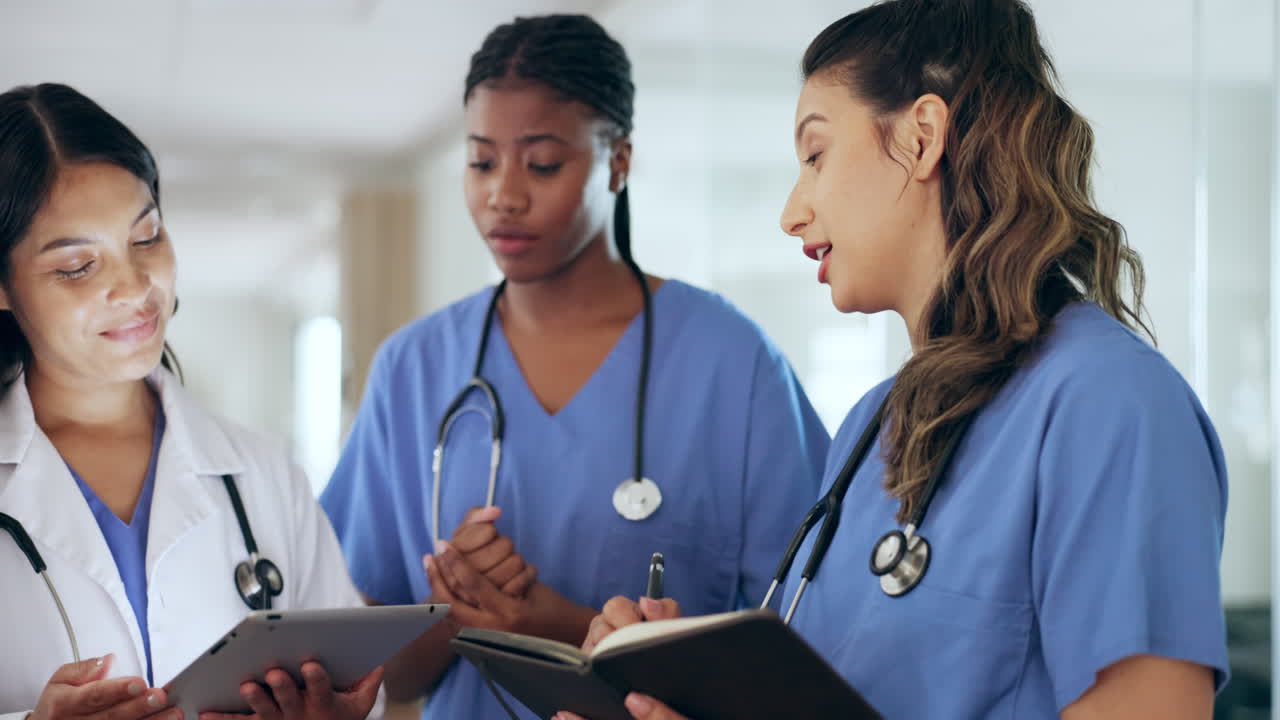 Staff, doctors and nurses have conversation