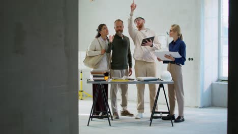 interior design consultation at construction site