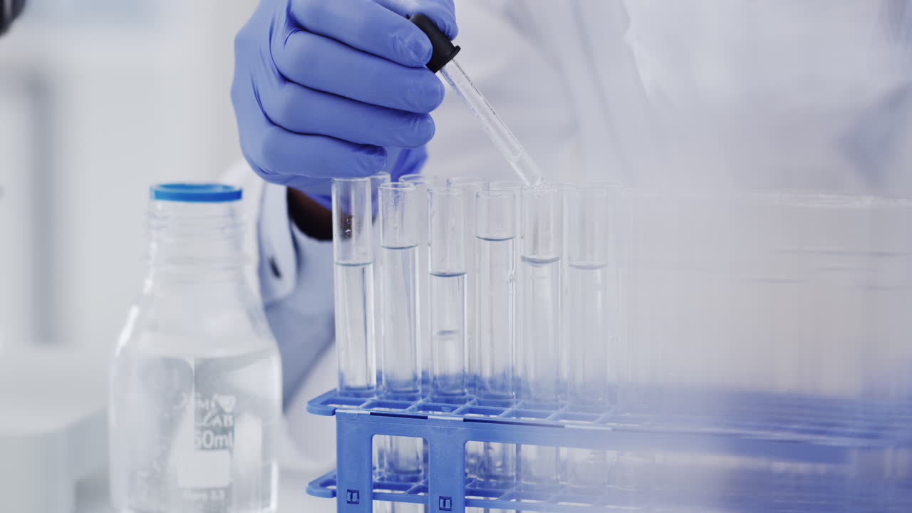 él lleva a cabo experimentos como un profesional