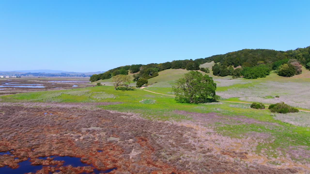descubriendo hermosos paisajes y rutas de senderismo