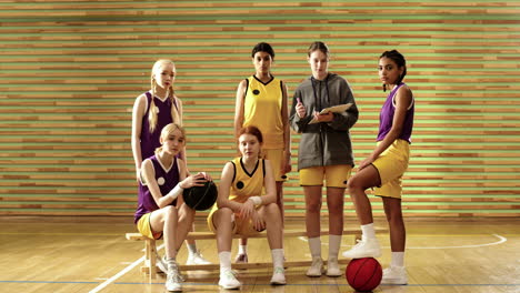 Team-of-basketball-players