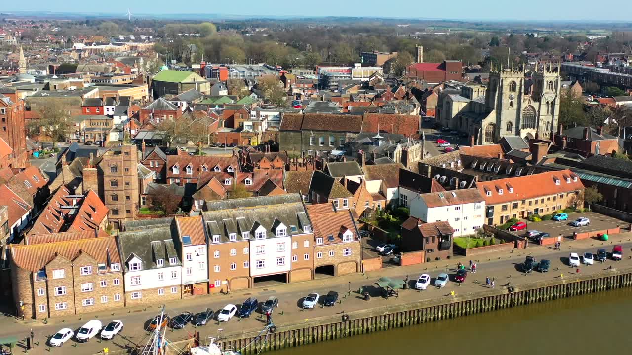 vista aérea de la fachada del río kings lynn, desde kings lynn minster hasta purfleet quay
