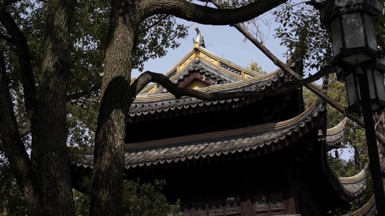 Den fredfyldte udsigt over Xiyuan Tempel i Suzhou, Kina.