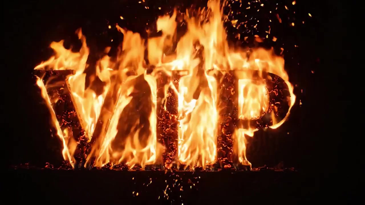 Ildfuld fremvisning af VIP-bogstaver opslugt af intense flammer, der giver en dristig og slående visuel effekt, velegnet til dynamiske temaer og kreative projekter.
