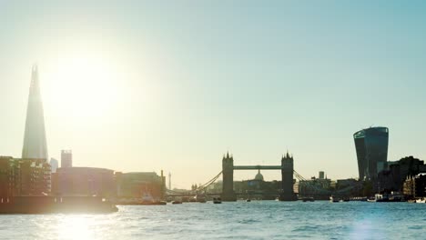 Time-lapse-Del-Puente-De-La-Torre-Al-Atardecer,-Londres,-Reino-Unido