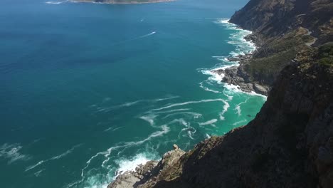 Chapmans-Peak-Drive-Mit-Houtbay-Im-Hintergrund