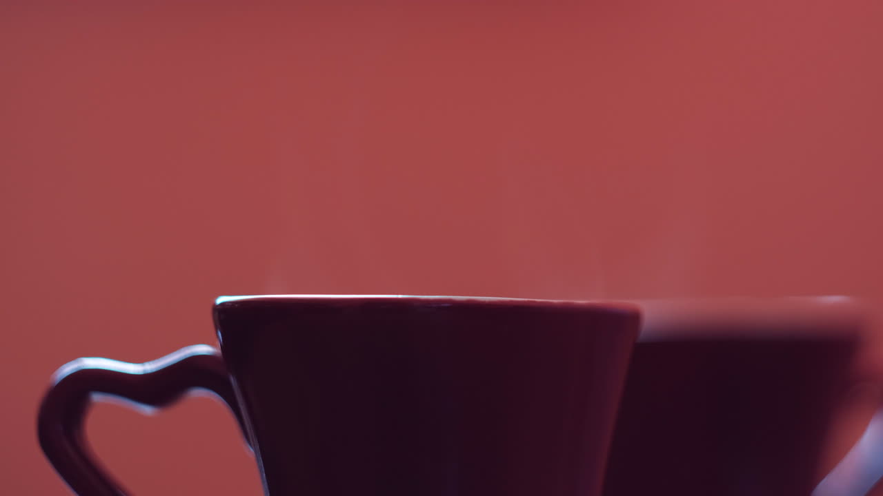 dos cómodas tazas de café