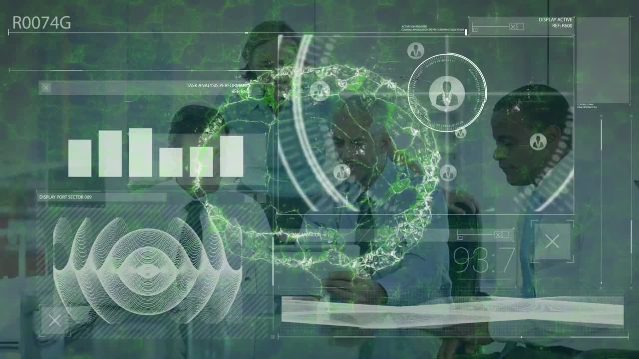 animación del procesamiento de datos y el cerebro sobre diversas personas de negocios en la oficina
