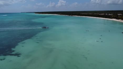 increíble imagen aérea de drones de la playa del mar