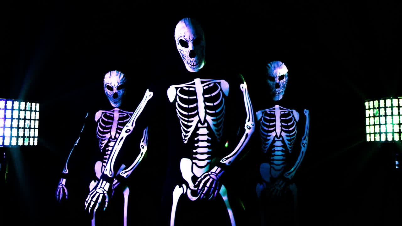 baile esqueleto 4k 14
