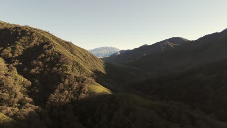 Scenic-aerial-view-of-Mountain-range,-Tafí-del-valle,-andes