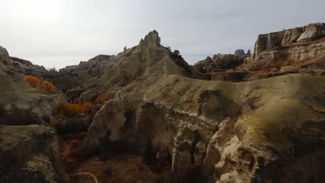 土耳其卡帕多基亞 (cappadocia) 的山谷步道