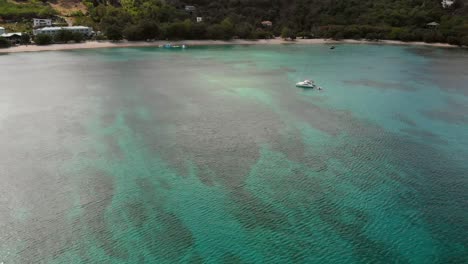 Vistas-De-Drones-De-La-Playa-Morne-Rouge-En-La-Isla-Caribeña-De-Granada