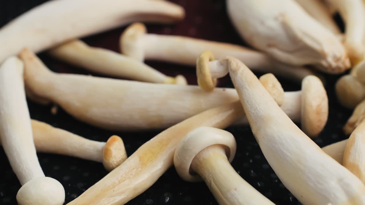 Preparing Fresh White Mushrooms