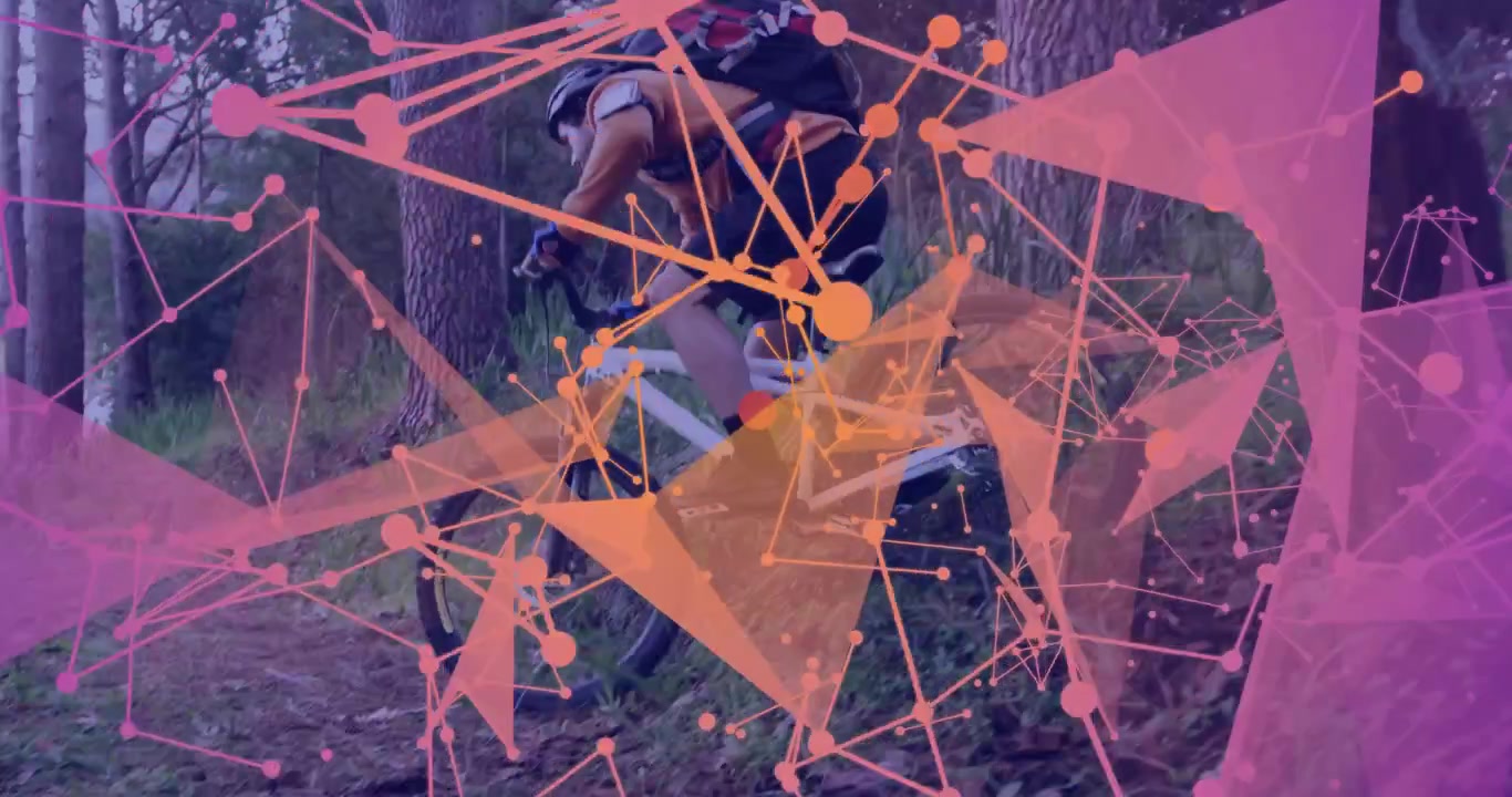 Ciclista sportivo che regola la presa mentre sale un sentiero, pedalando oltre una rete pulsante e una foresta che svanisce.