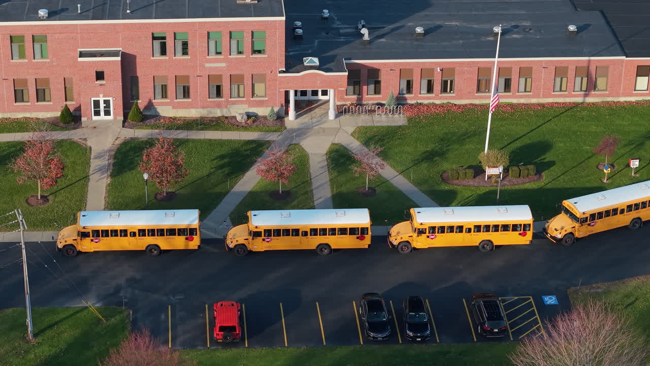 Scuola e scuolabus