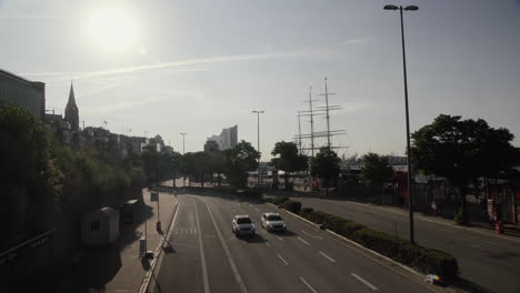 아침에 hafenstraße에 함부르크 landungsbrücken 트래픽