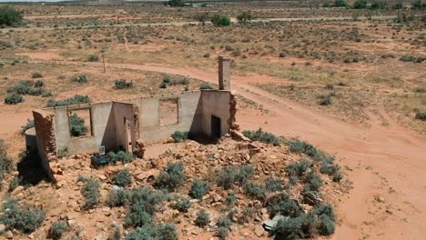 the remnants of a house near silverton in outback australia