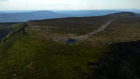 Geoparque-De-Los-Lagos-De-Cuilcagh,-Condado-De-Fermanagh,-Irlanda-Del-Norte,-Junio-De-2023