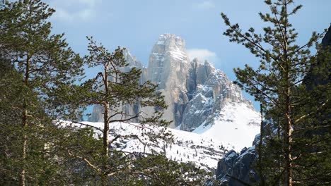 tre cime lavaredo mountain peaks in dolomites in italy