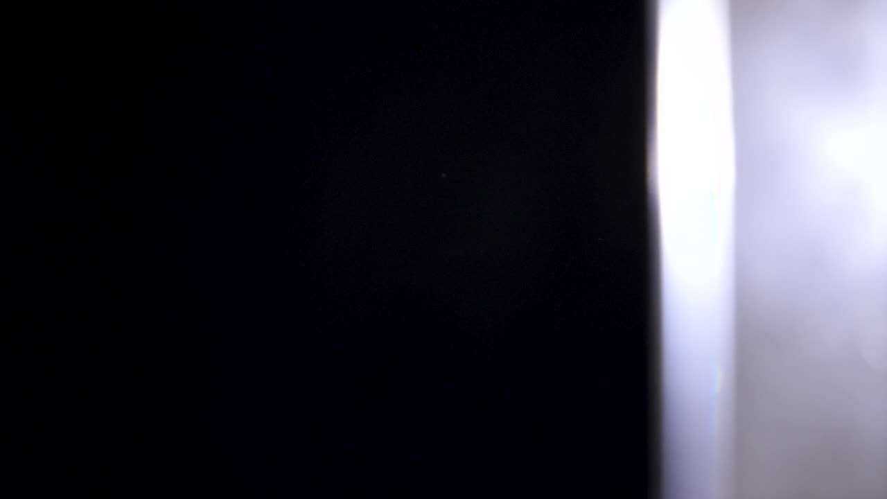 Bright light overlay particle