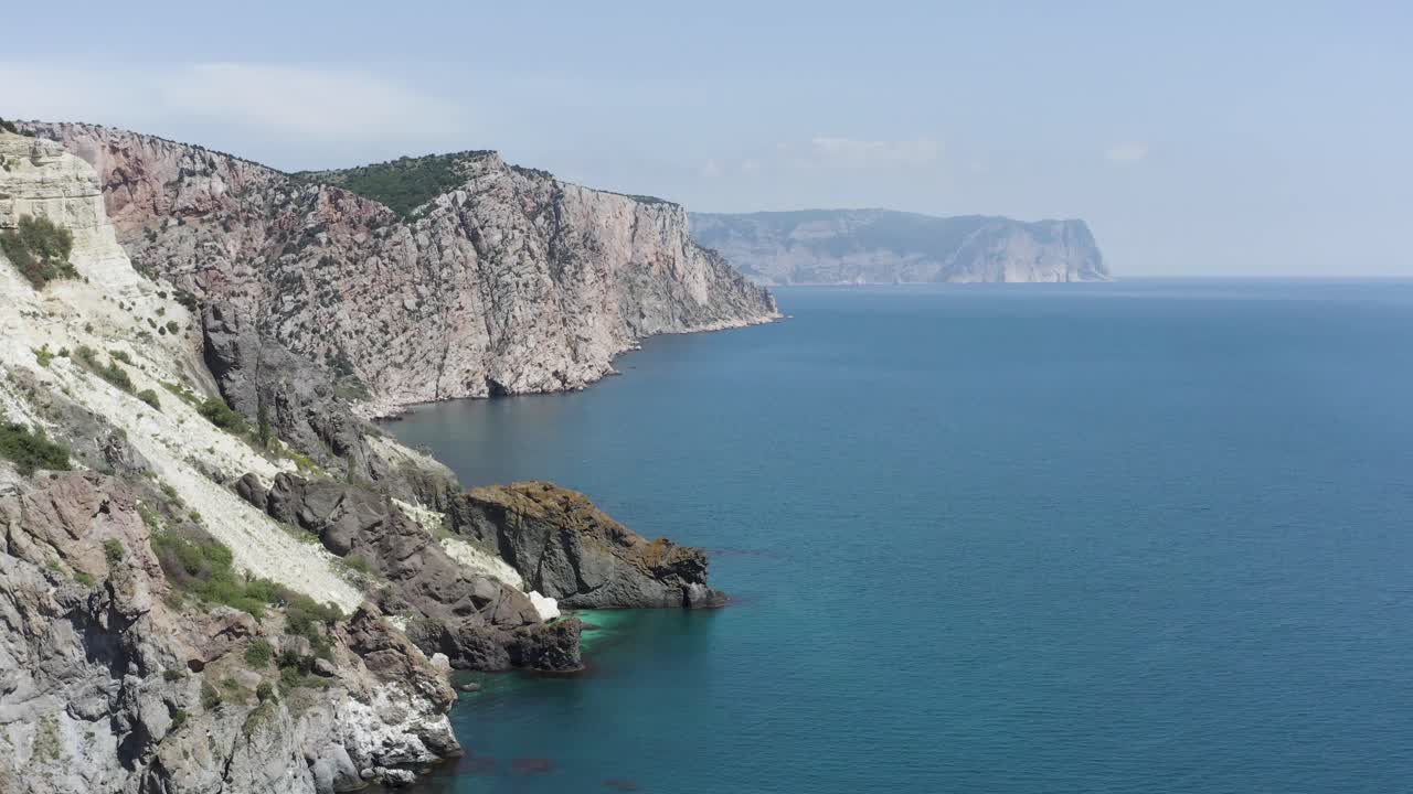 해안 절벽 과 바다 풍경