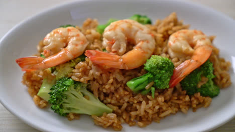 fried rice with broccoli and shrimps - homemade food style