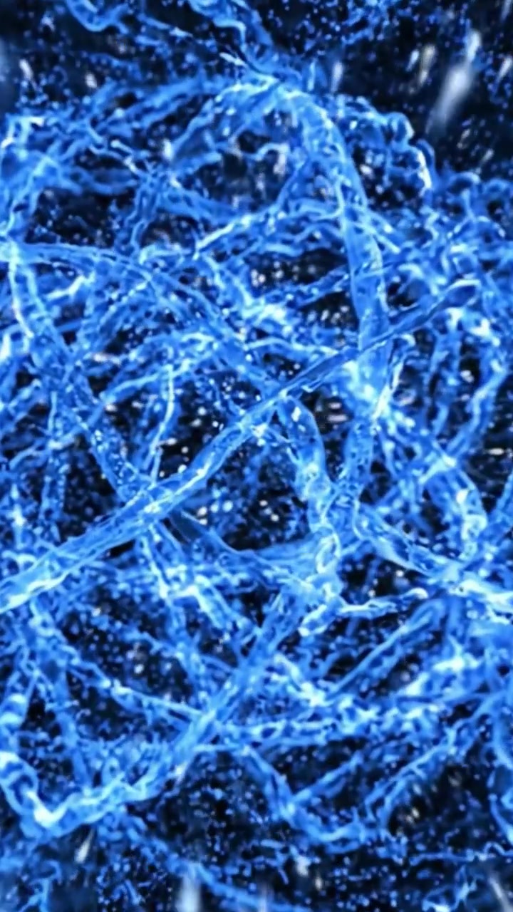 Movimento dinamico dell'acqua: immagini accattivanti di fluidità e consistenza con particelle blu scintillanti su uno sfondo scuro