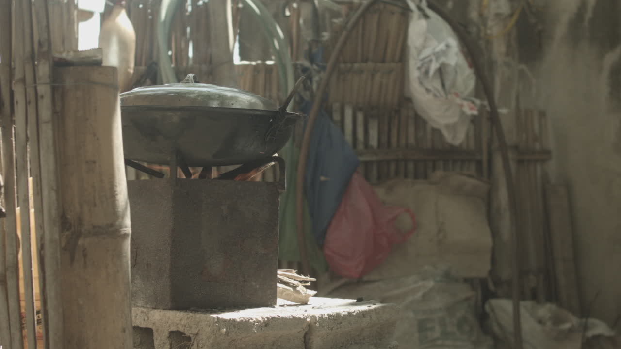 지방의 나무와 석탄 요리