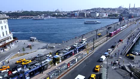 el puente de galata de istanbul karakoy el lapso de tiempo