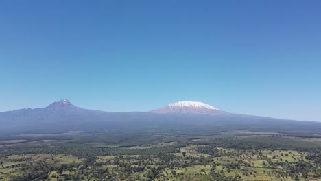 Weißer-Schnee-Auf-Dem-Gipfel-Des-Kilimanjaro-Afrika