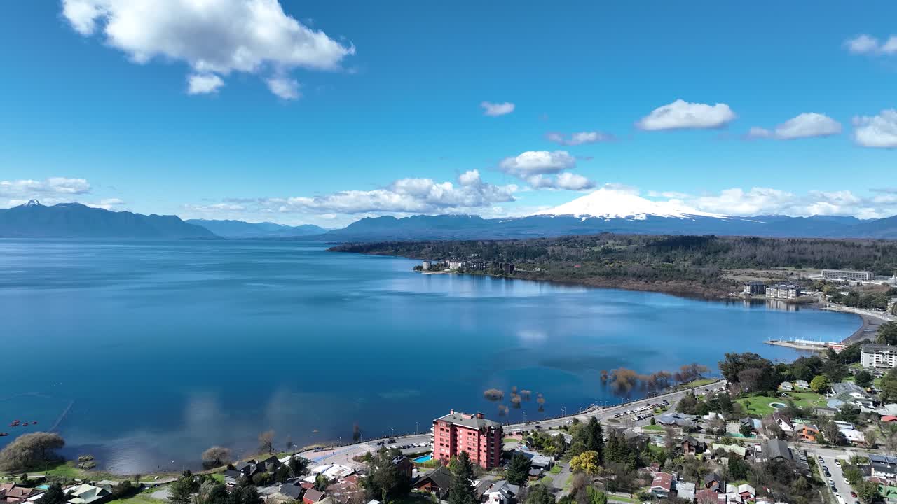 paisaje urbano costero en villarrica en los lagos, chile