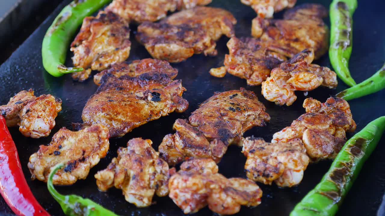 Pollo alla griglia con peperoni
