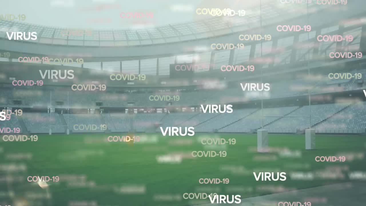 빈 럭비 경기장 위에 떠다니는 코로나19 바이러스 단어 애니메이션 디지털 컴포지트