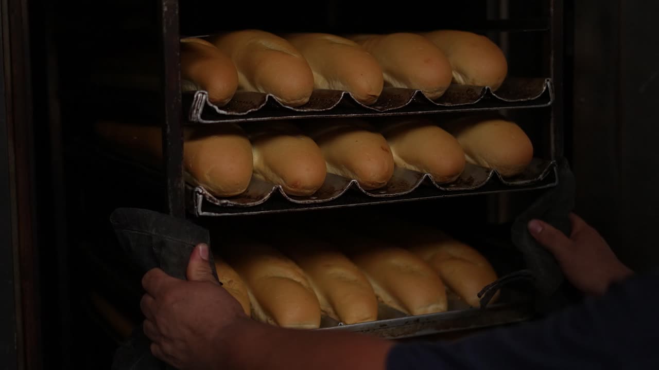 수제 빵 오븐, 빵 빵 굽기 준비, 장인 베이커리, 빵과 페이스트리 만드는 제빵사, 반죽 반죽