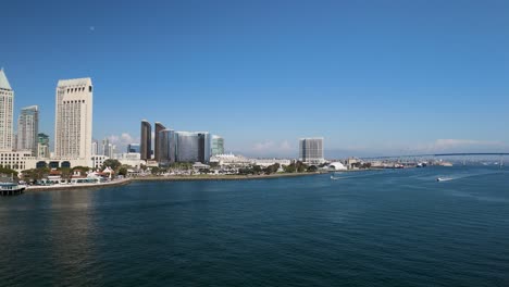 Manchester-Grand-Hyatt-Hotel-Frente-A-La-Bahía-De-San-Diego-En-California,-EE.UU.