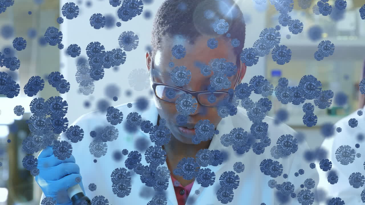 animación de macro células de covid-19 flotantes sobre una doctora afroamericana