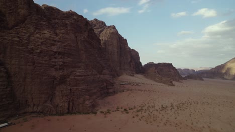 Arabian-Cliffs-in-Wadi-Rum-Middle-East-Desert-in-Jordan,-Aerial-Landscape