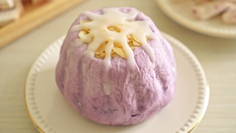 taro-bun-with-white-sugar-cream-and-nut