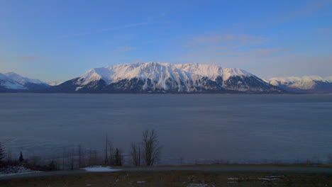 Landscape-mountains-and-Seward-Highway-reveal-at-sunrise