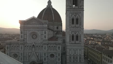 amazing drone footage of florence's duomo with cinematic and fpv perspectives.