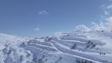 Aufschlussreiche-Aufnahme-Der-Skipisten-Auf-Dem-Berg-Hermon-Und-Ramat-Hagolan