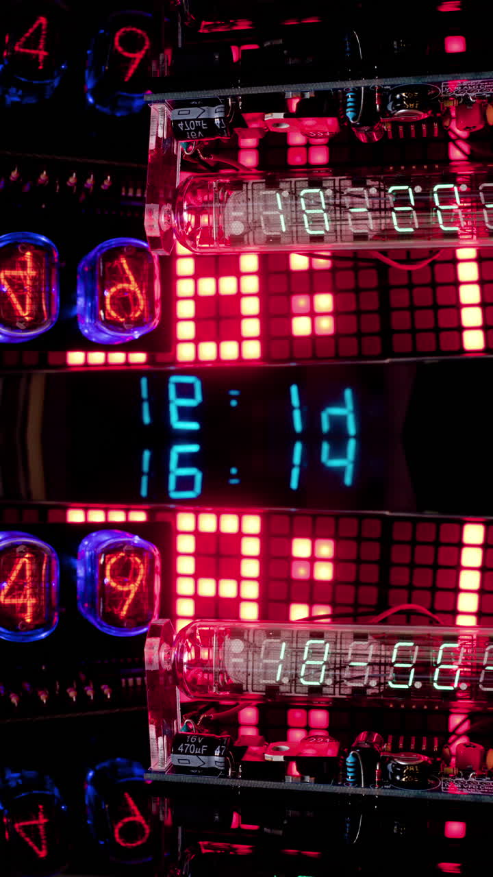 números de conteo, tiempo e información de código en vertical