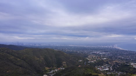 Timelapse-De-Santa-Monica-Y-El-Area-Metropolitana-De-Los-Angeles-Desde-Pacific-Palisades