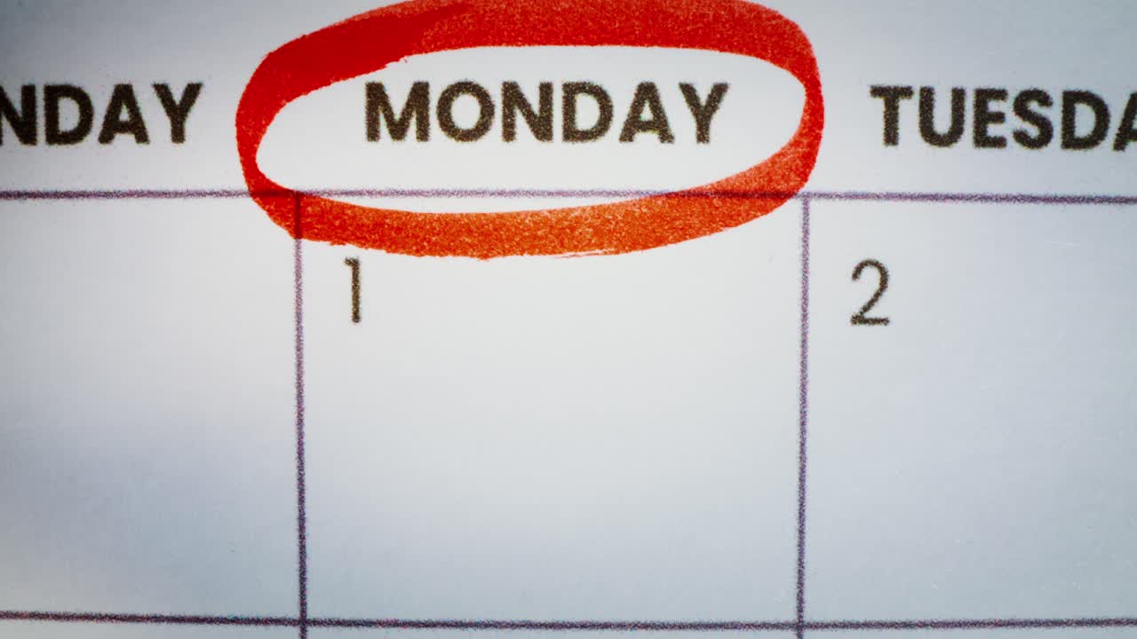 Calendar with Monday highlighted